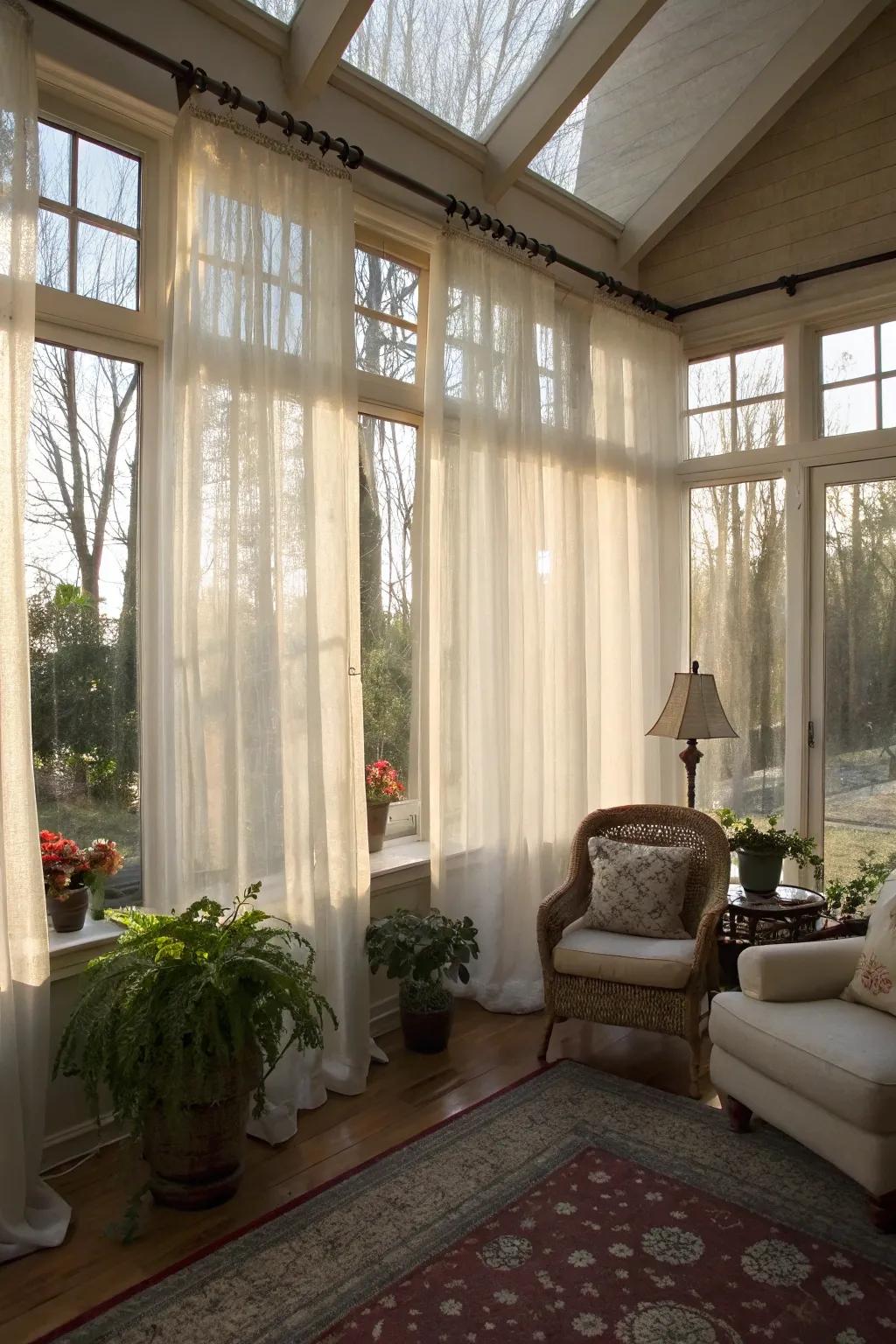 Light-diffusing treatments accentuate the ambient radiance within this inviting sunroom.