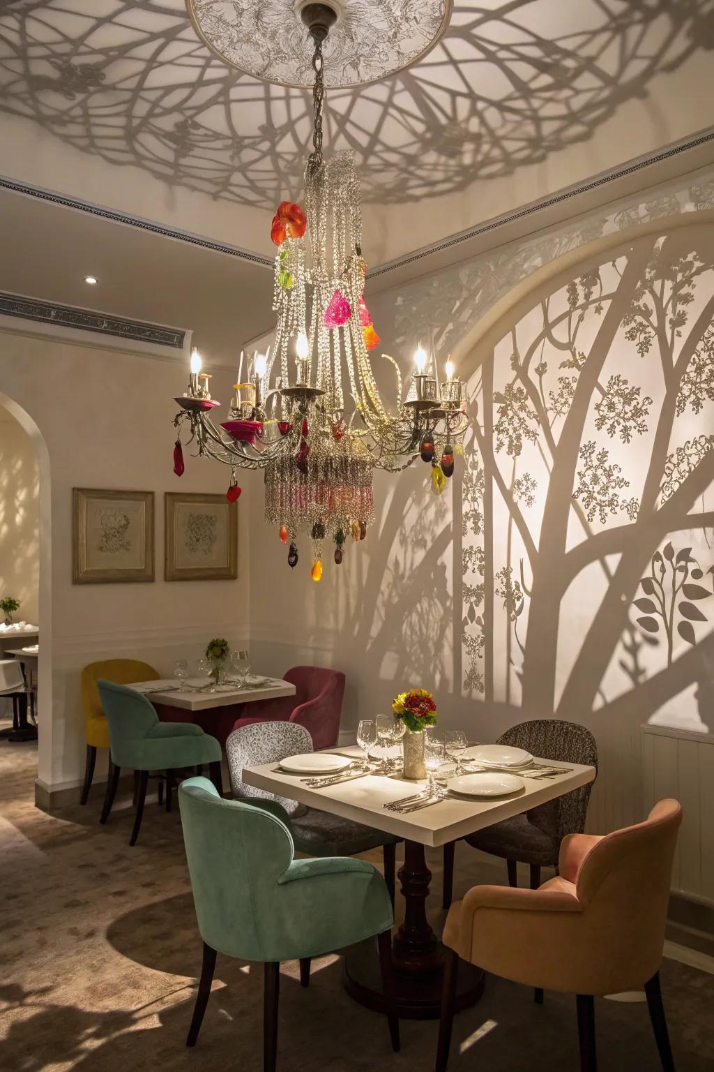 A dining space enhanced by an eccentric chandelier with lively light effects.
