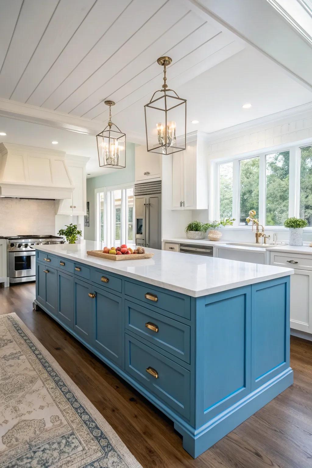 The contrast of blue and white creates a visually stunning kitchen.